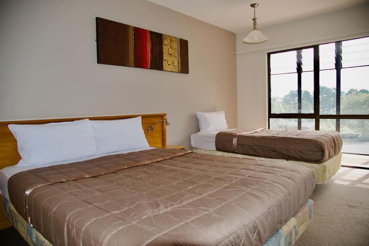 Aotea Lodge Porirua Eksteriør bilde