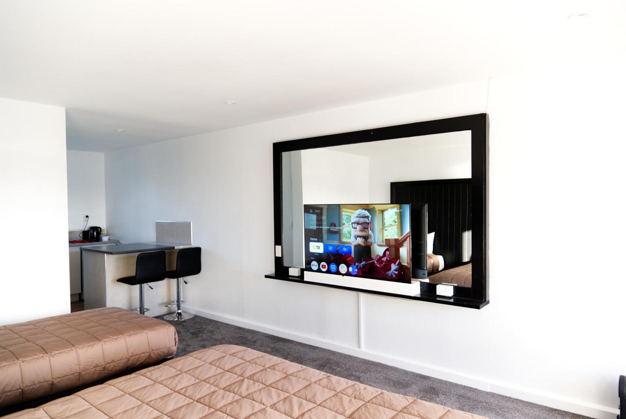 Aotea Lodge Porirua Eksteriør bilde