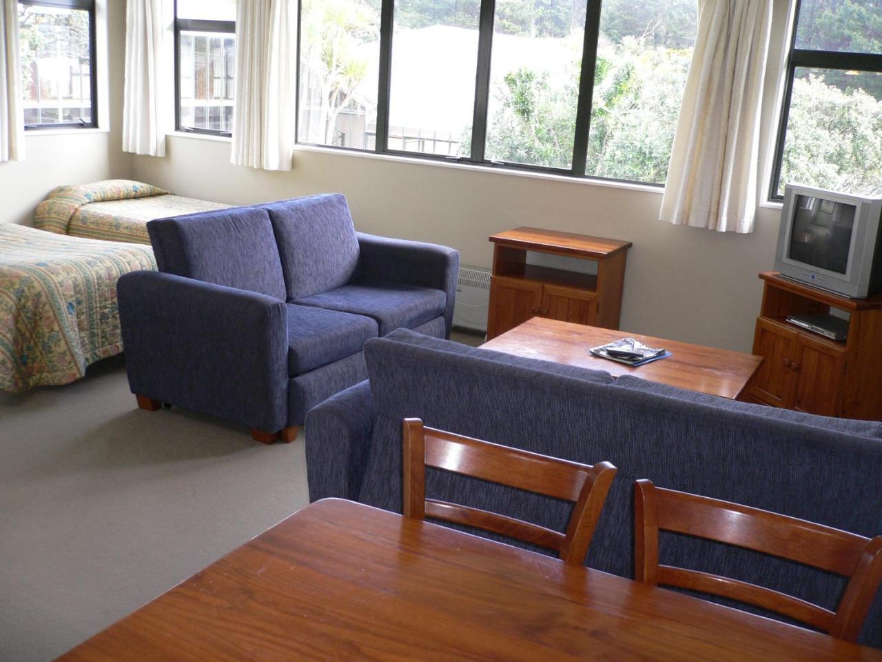 Aotea Lodge Porirua Eksteriør bilde