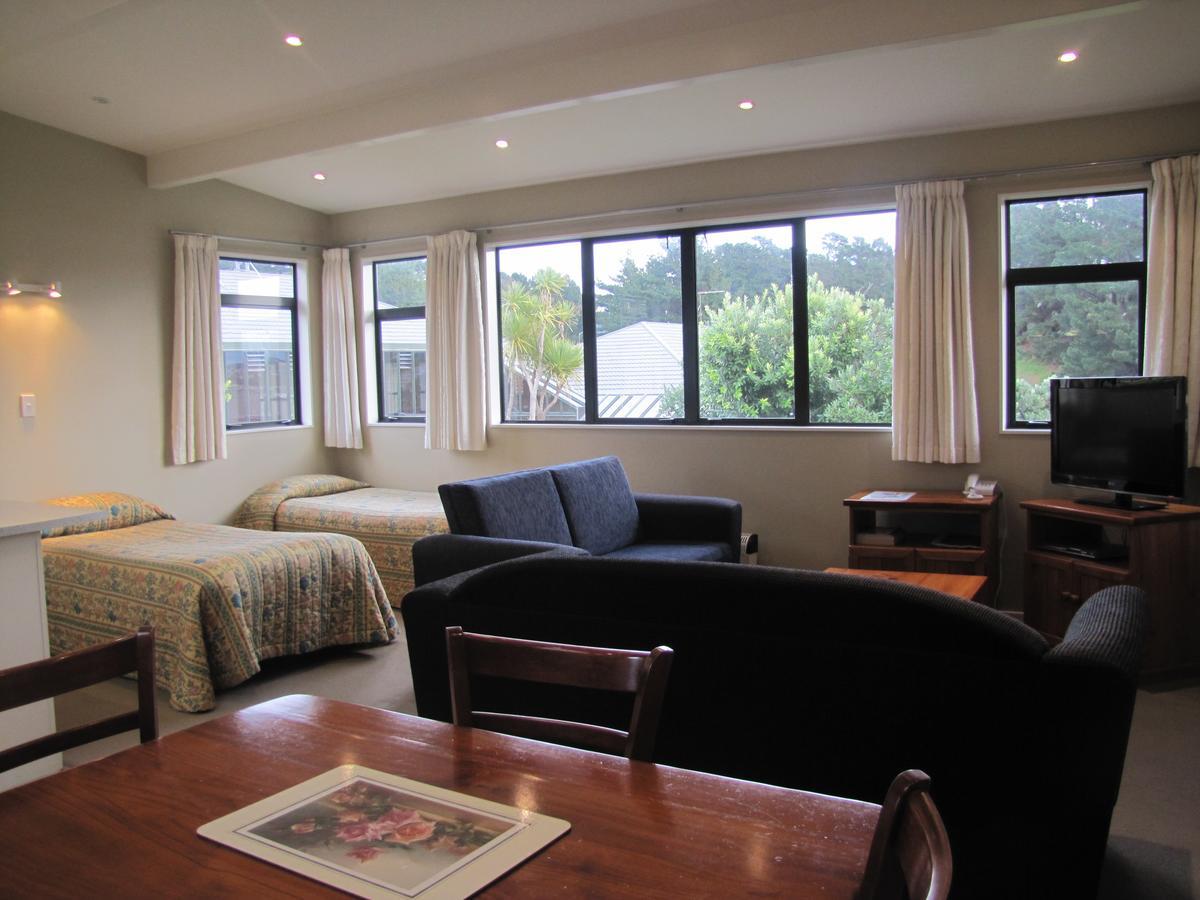 Aotea Lodge Porirua Eksteriør bilde